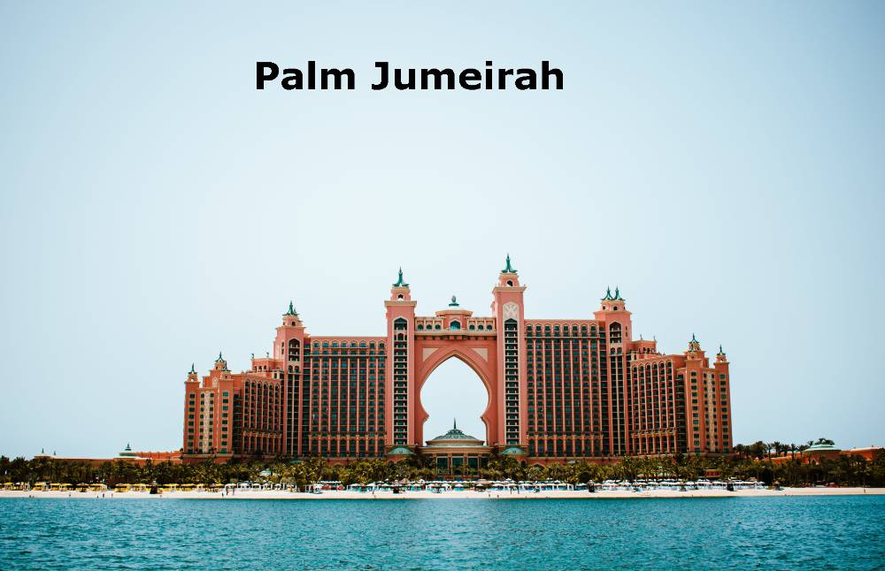 The stunning Palm Jumeirah view from a seaplane is a fantastic free tourist attraction in Dubai